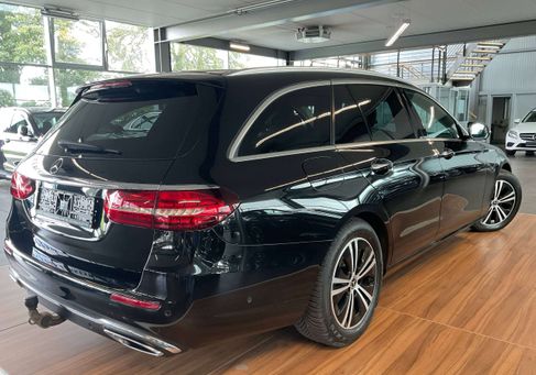 Mercedes-Benz E 220, 2020 2