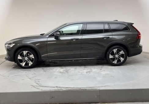 Volvo V60 Cross Country, 2020