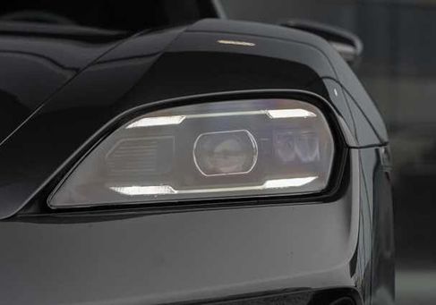 Porsche Taycan, 2024