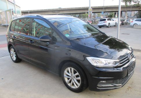 Volkswagen Touran, 2019 2