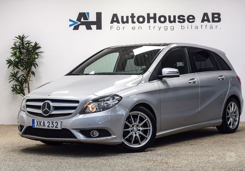 Mercedes-Benz B 180, 2015