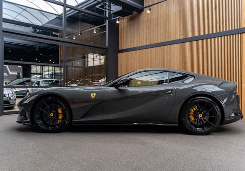 Ferrari 812, 2019 3