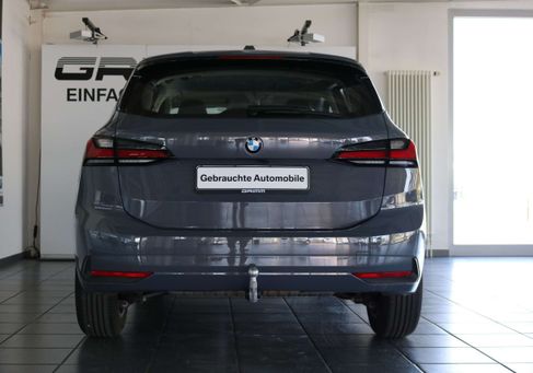 BMW 216, 2024