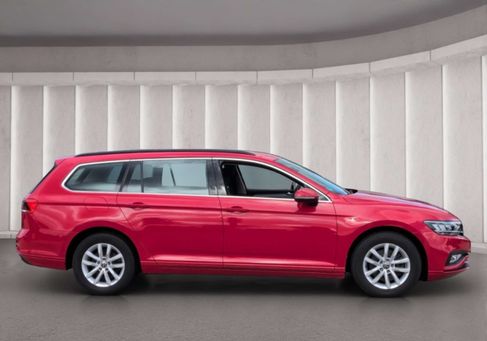 Volkswagen Passat Variant, 2023 3