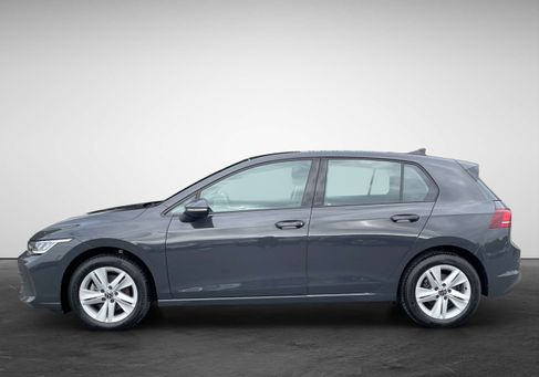 Volkswagen Golf, 2024 3