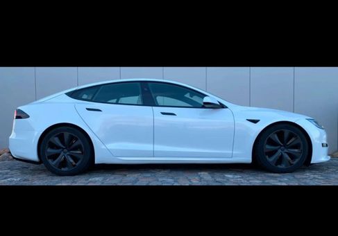 Tesla Model S, 2023