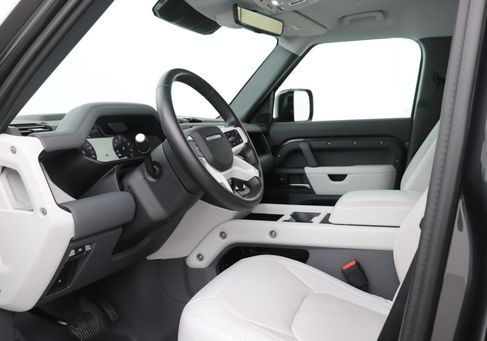 Land Rover Defender, 2024