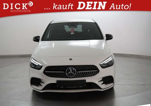 Mercedes-Benz B 200, 2022