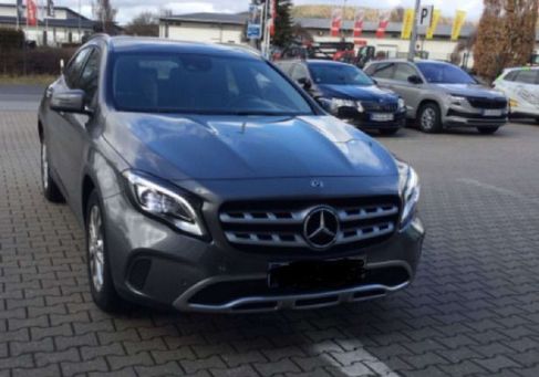 Mercedes-Benz GLA 180, 2019