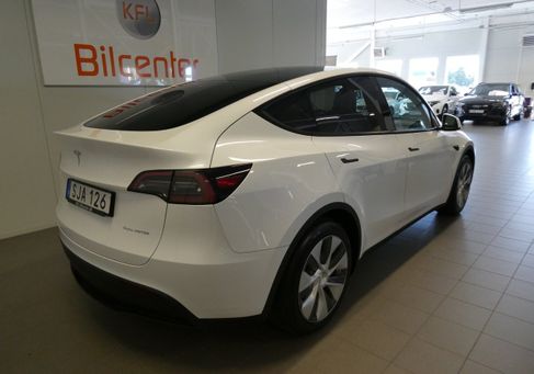 Tesla Model Y, 2023 3