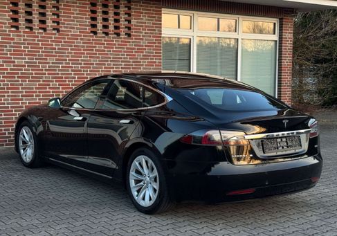 Tesla Model S, 2018