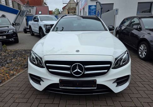 Mercedes-Benz E 200, 2019 3
