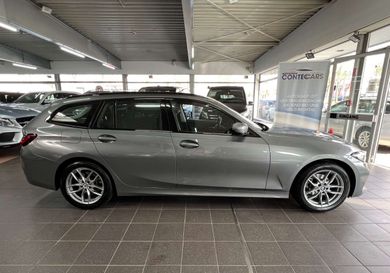 BMW 318, 2022