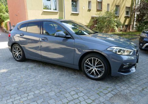 BMW 120, 2020