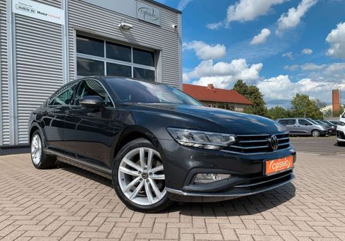 Volkswagen Passat, 2021