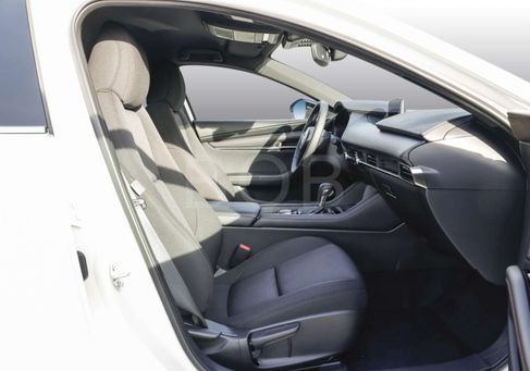 Mazda 3, 2025