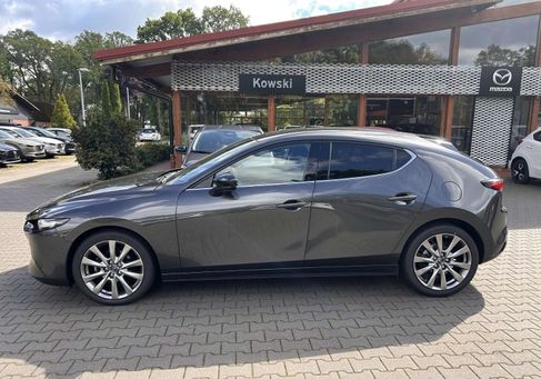 Mazda 3, 2022
