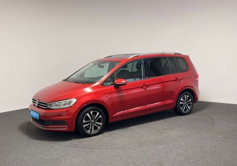 Volkswagen Touran, 2021 3