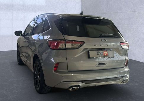 Ford Kuga, 2021