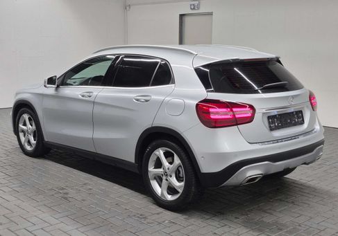 Mercedes-Benz GLA 180, 2019