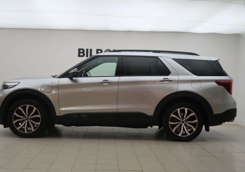 Ford Explorer, 2022