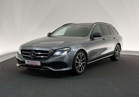 Mercedes-Benz E 300, 2019 3