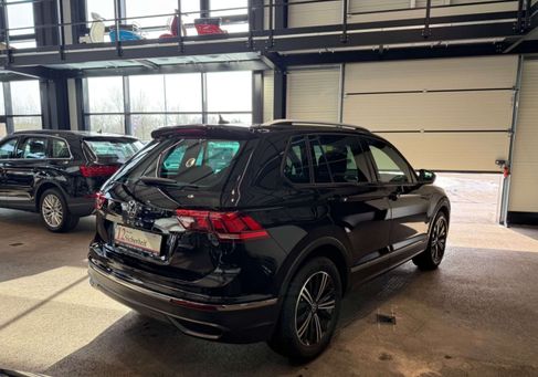 Volkswagen Tiguan, 2021