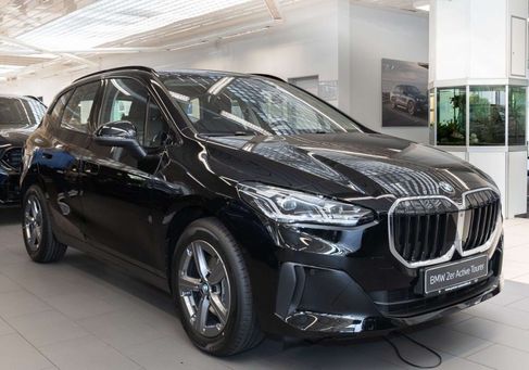 BMW 216, 2025