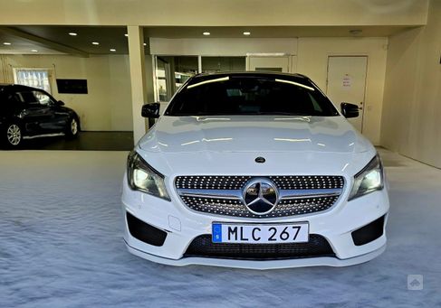 Mercedes-Benz CLA 220, 2016