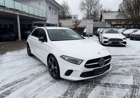 Mercedes-Benz A 220, 2022