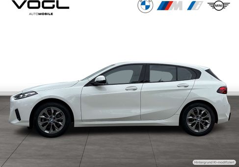 BMW 120, 2025