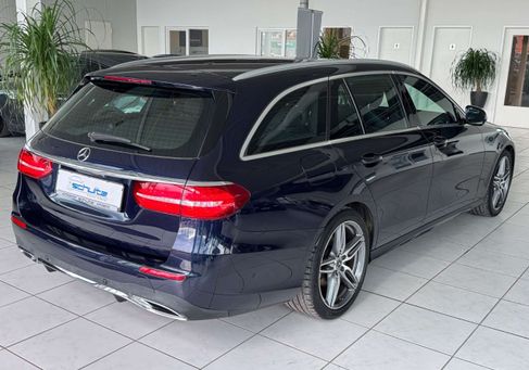Mercedes-Benz E 220, 2019 3