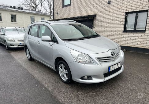 Toyota Verso, 2010