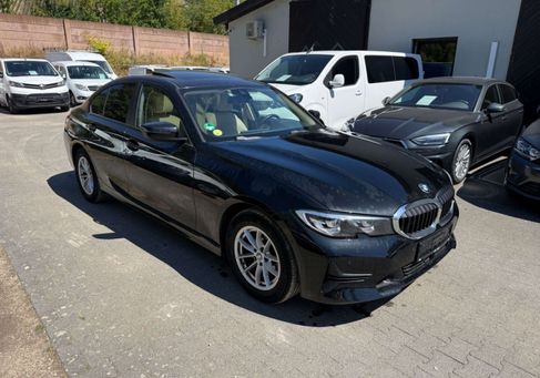 BMW 318, 2019