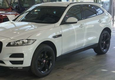 Jaguar F-Pace, 2017