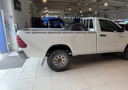 Toyota Hilux, 2023