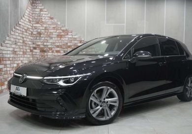 Volkswagen Golf, 2022