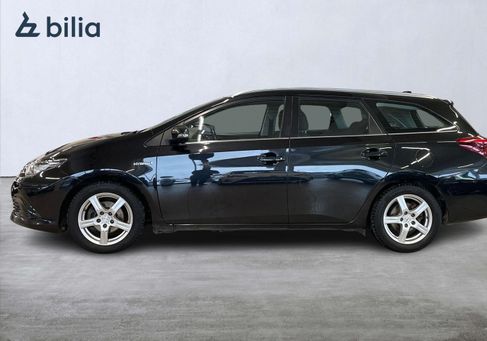 Toyota Auris Touring Sports, 2016