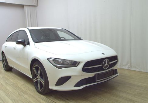 Mercedes-Benz CLA 200, 2023