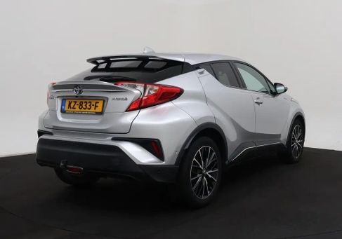 Toyota C-HR, 2016
