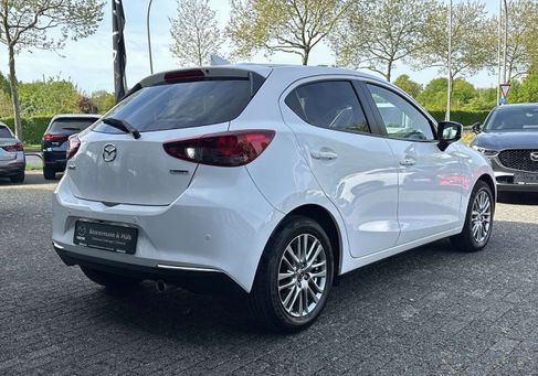 Mazda 2, 2022