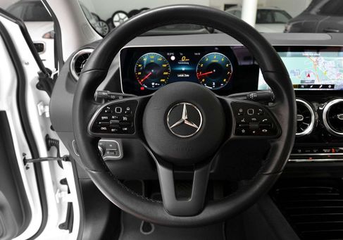 Mercedes-Benz B 180, 2019