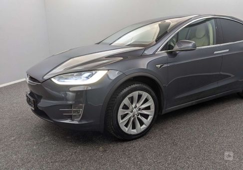 Tesla Model X, 2018