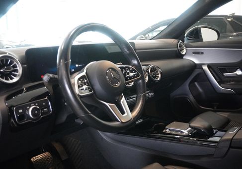 Mercedes-Benz CLA 250 Shooting Brake, 2021