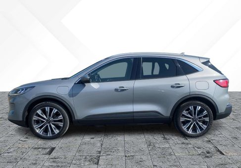 Ford Kuga, 2022
