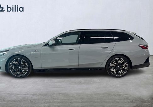BMW 530, 2025