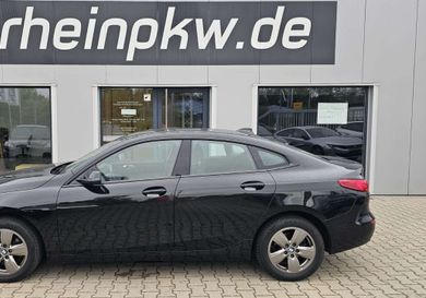BMW 216, 2023