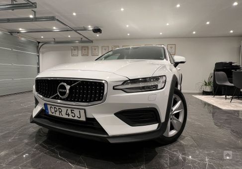 Volvo V60 Cross Country, 2019