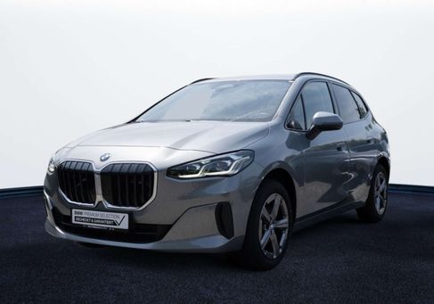 BMW 220, 2025 2
