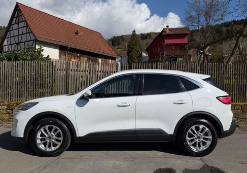 Ford Kuga, 2020